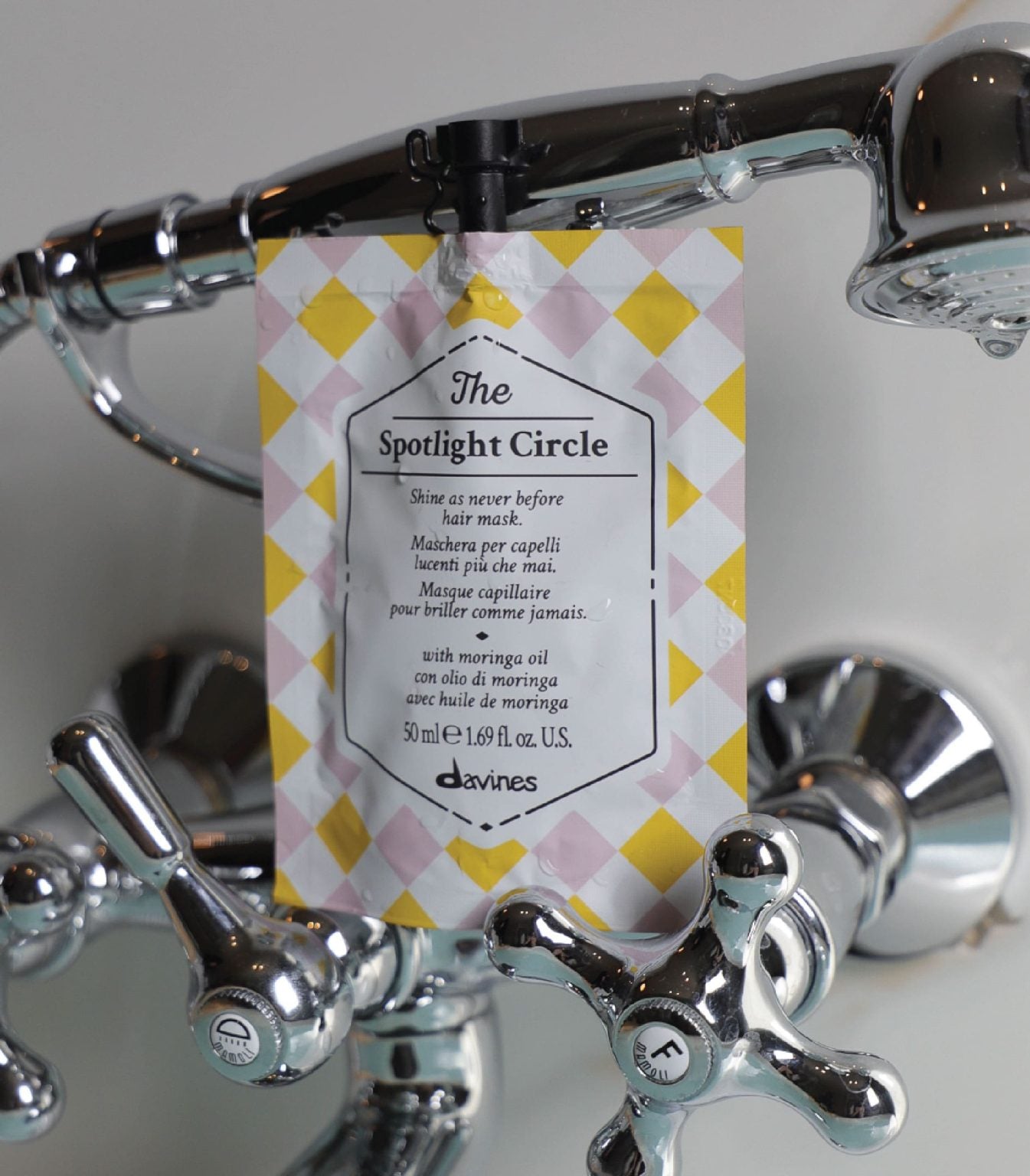The Spotlight Circle 50 ml